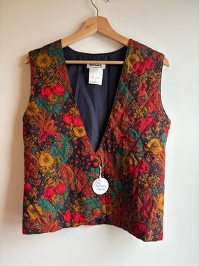 Vintage Quilted Floral Button Front Vest - Multicolor